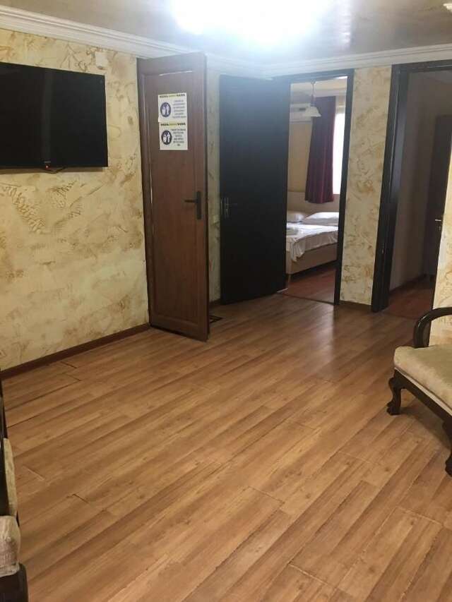 Отель HOTEL SUBTROPIK Батуми-12